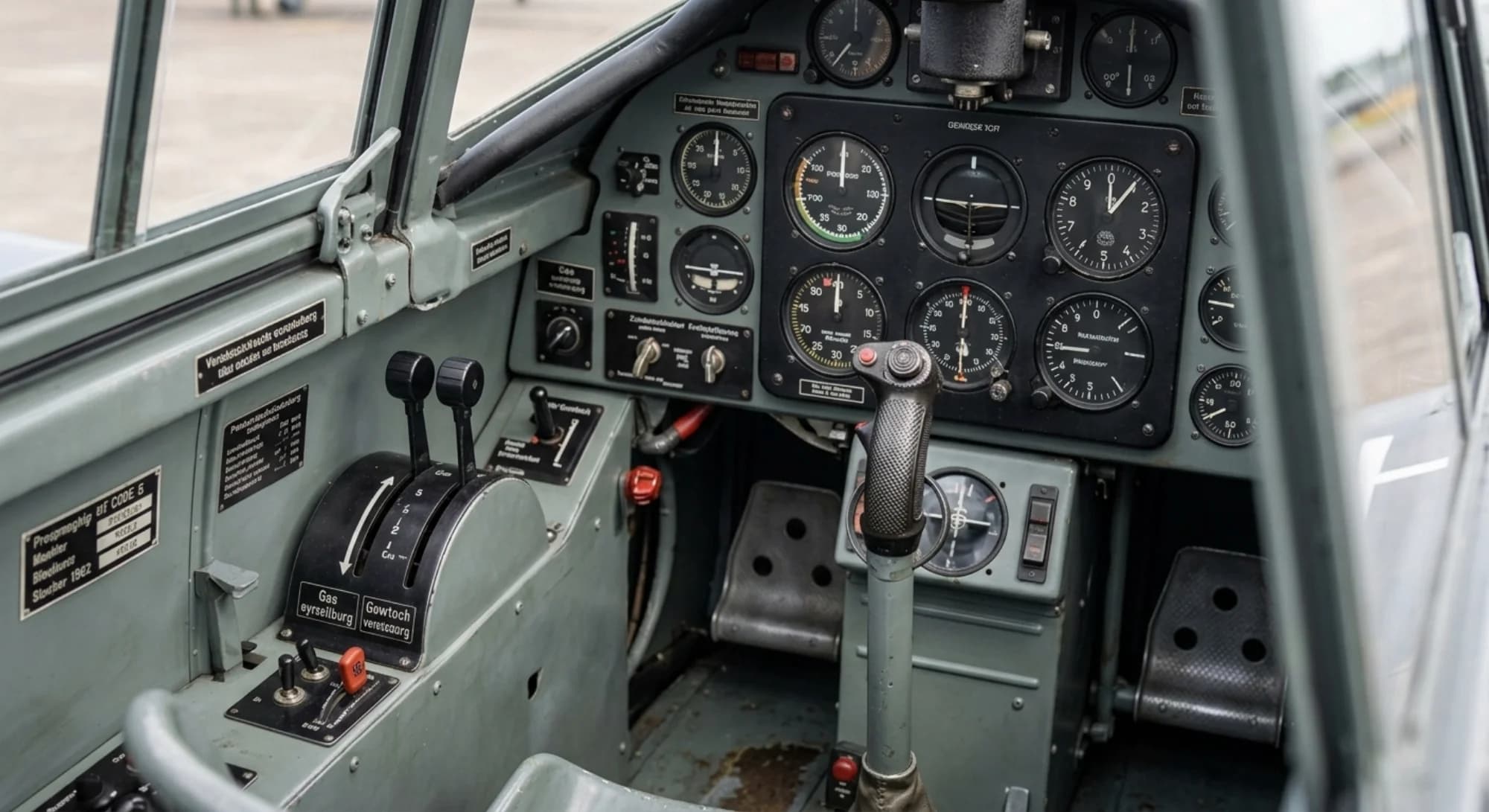 1935 Messerschmitt Bf 109 - Instrument Detail - Fighter aircraft